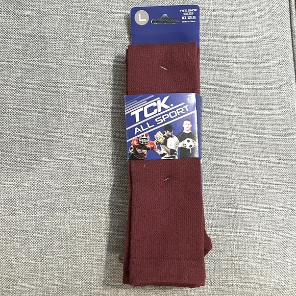 TCK All Sport Maroon Socks Large New with Tags Two Pairs - Picture 3 of 7